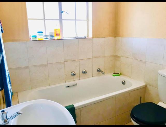 2 BEDROOM TOWNHOUSE FOR SALE IN ELANDSPARK